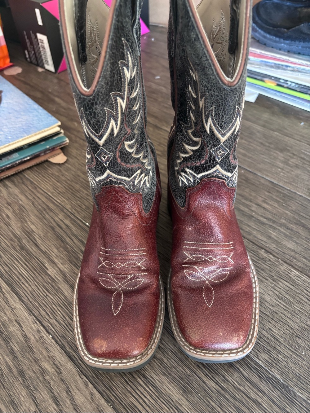 Cody James  Western Pull-On Boots as 1.0-D